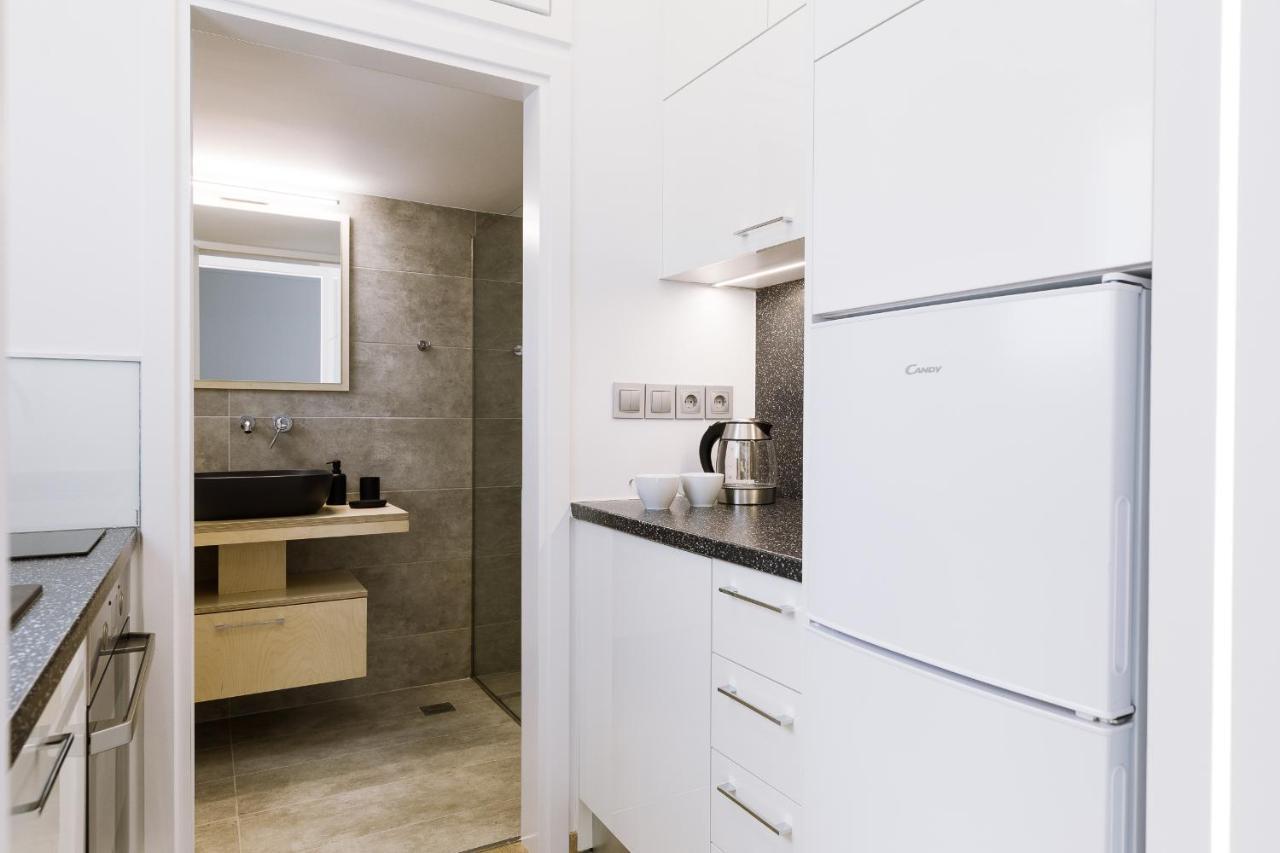 Minimal Apartment On The Shadow Of The Acropolis Athene Buitenkant foto