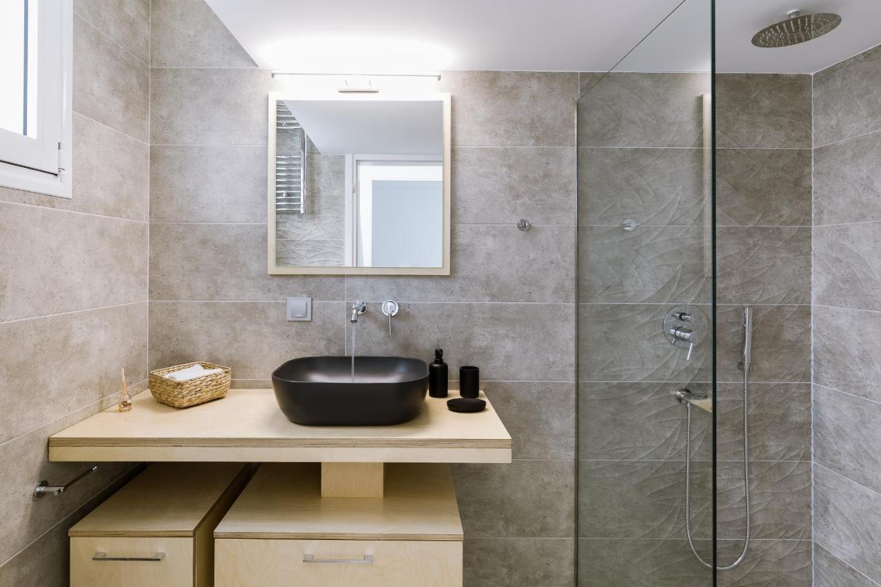 Minimal Apartment On The Shadow Of The Acropolis Athene Buitenkant foto