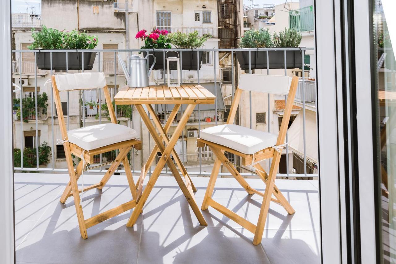Minimal Apartment On The Shadow Of The Acropolis Athene Buitenkant foto