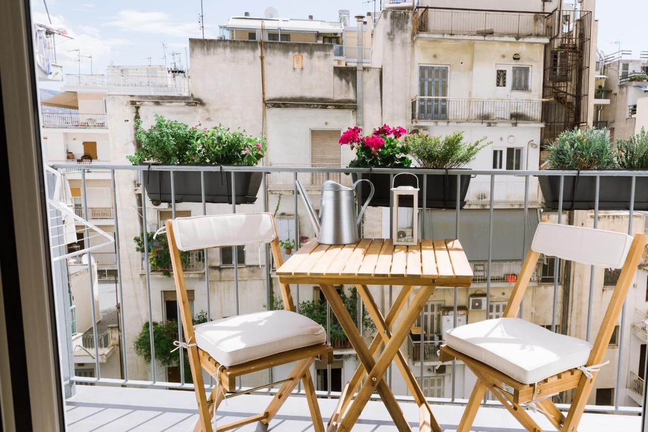 Minimal Apartment On The Shadow Of The Acropolis Athene Buitenkant foto