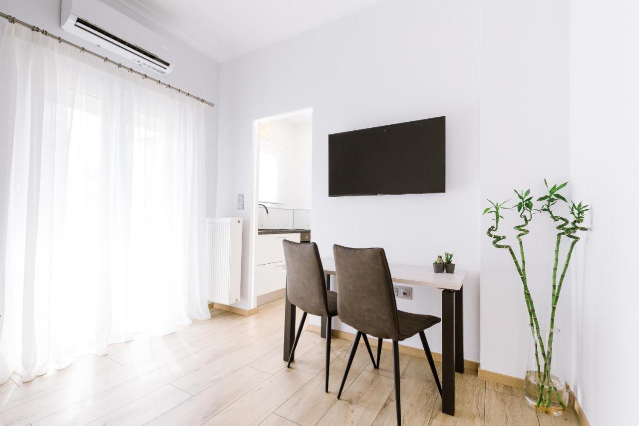Minimal Apartment On The Shadow Of The Acropolis Athene Buitenkant foto
